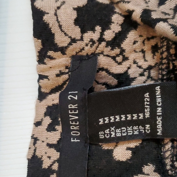 Knit skirt - Picture 3 of 4